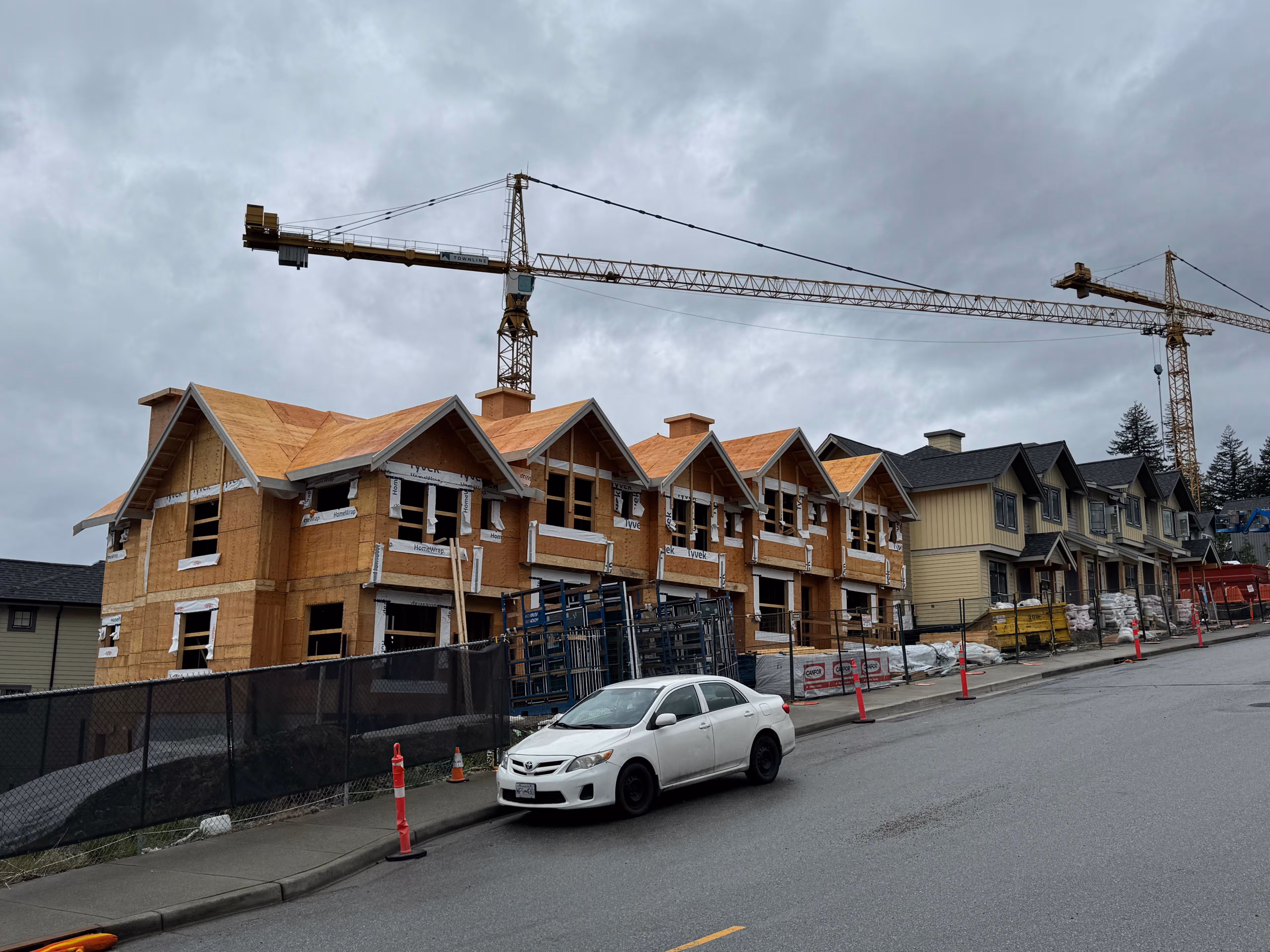 Multi-Family framing in Coquitlam, BC — Terrayne, photo 4
