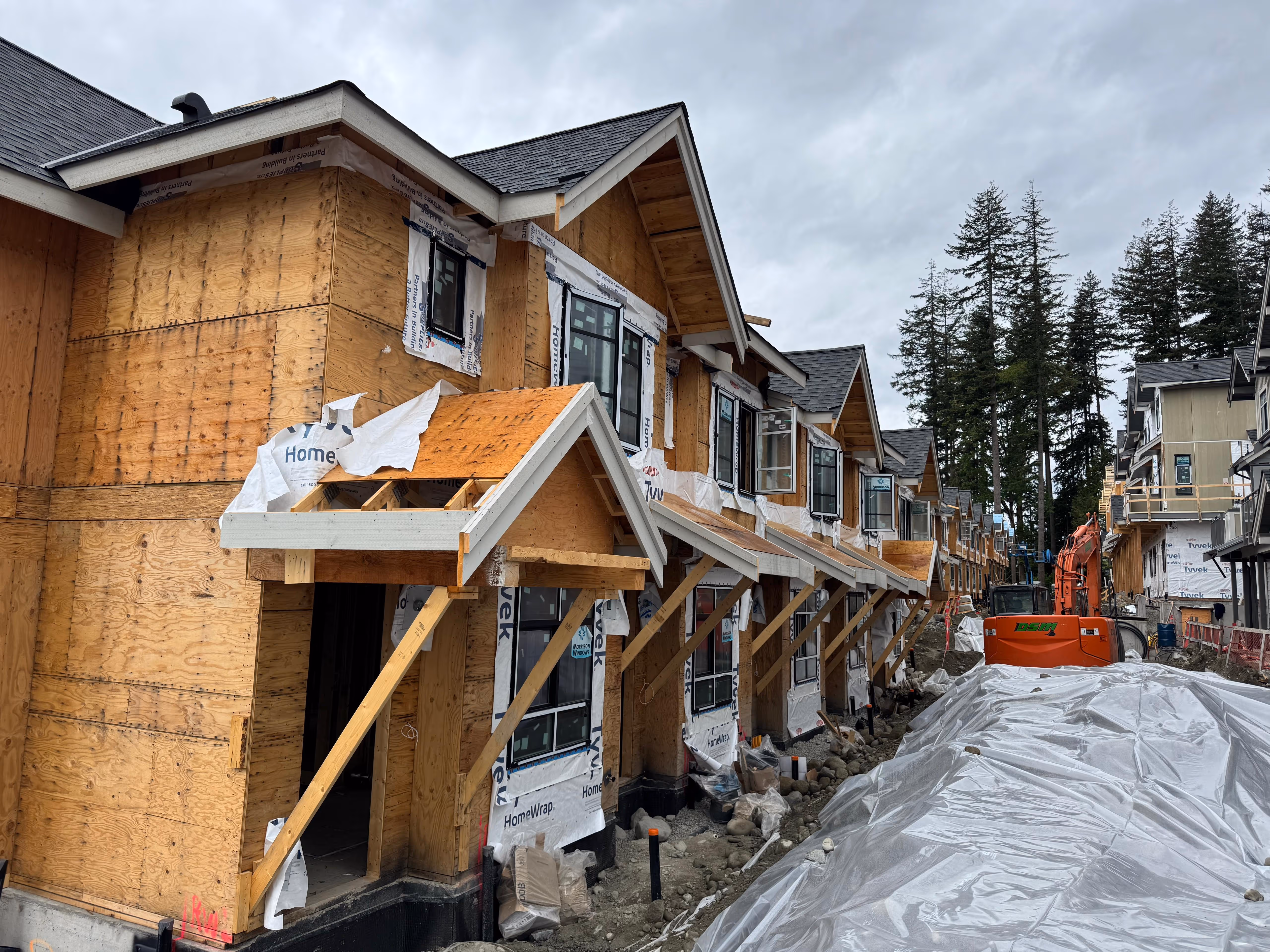 Multi-Family framing in Coquitlam, BC — Terrayne, photo 23